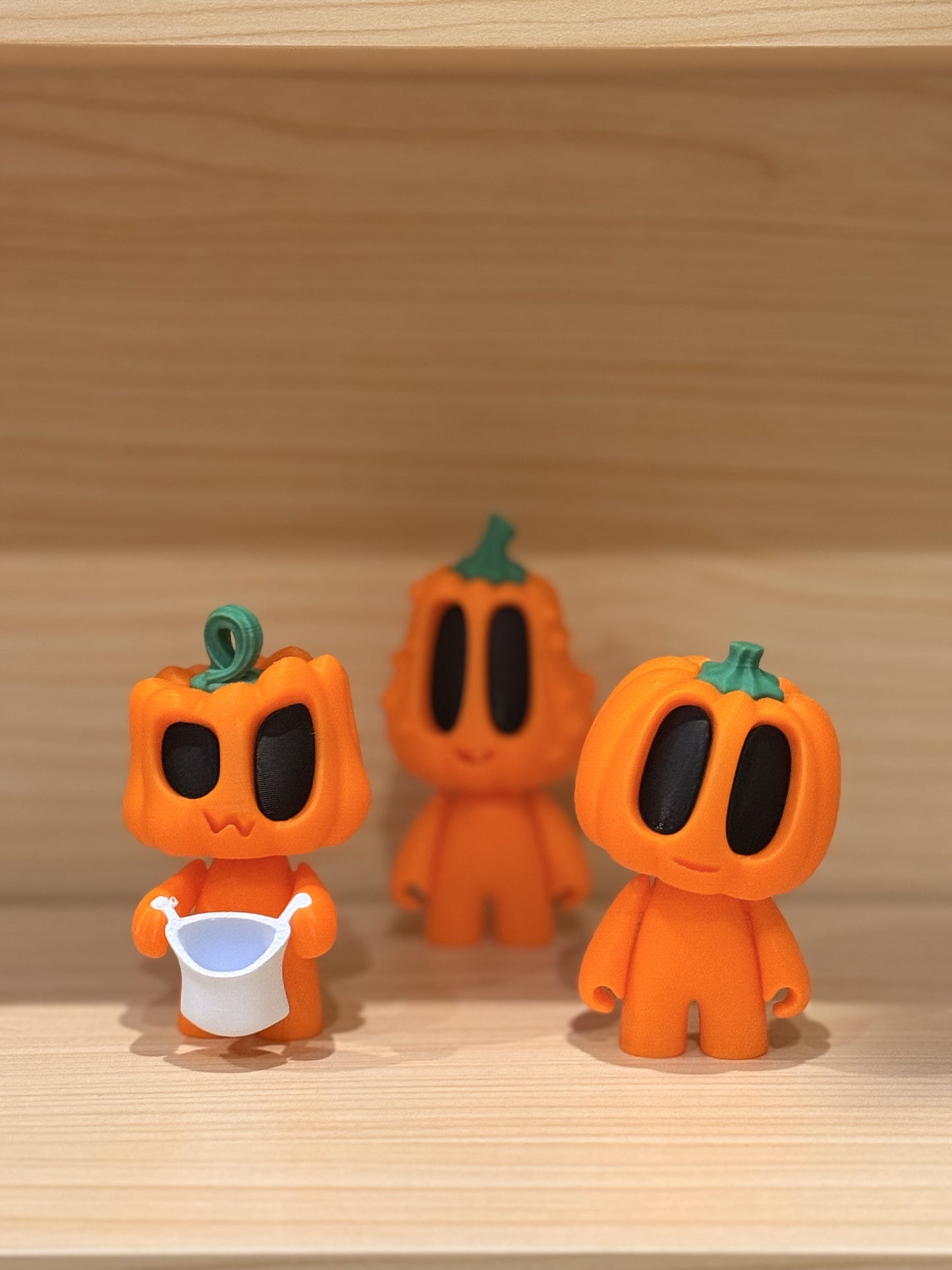 3D Printed Jack-o'-Lantern Pumpkin and Spooky Skeletons– Spooky & Stylish 🎃✨