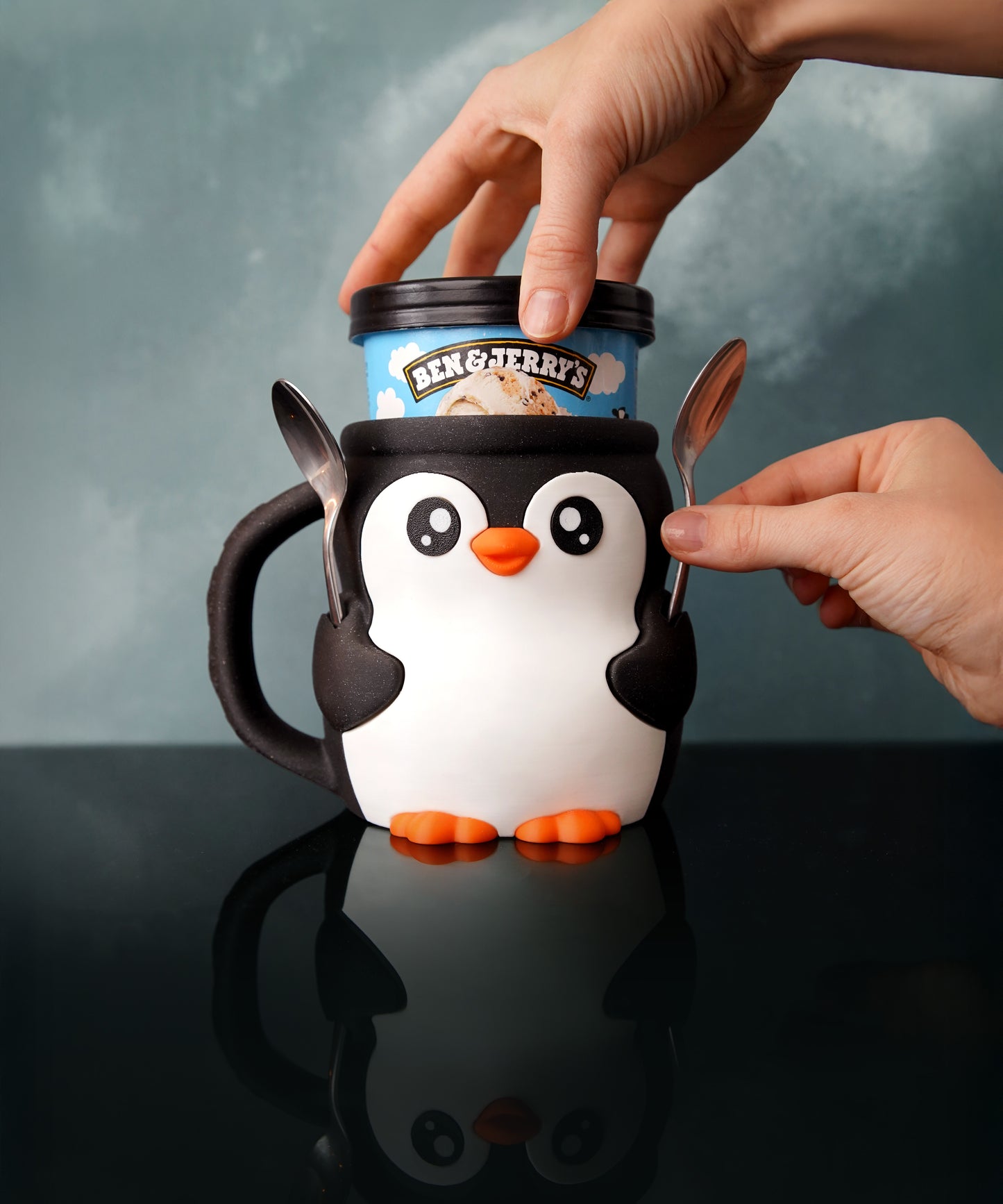 Penguin-Shaped 3D Printed Ice Cream Pint Holder – With Spoon Slots & Cookie Drawer!